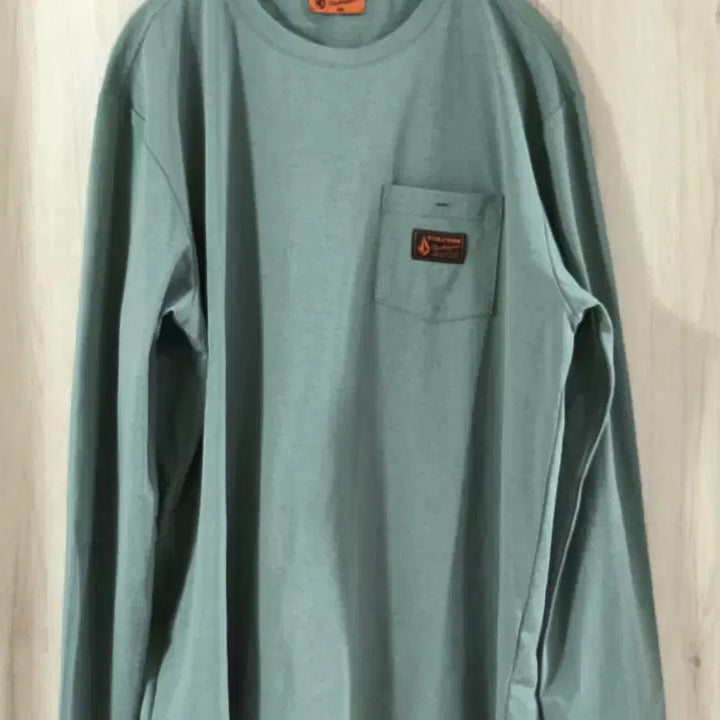 [BUNJANG] Volcom Workwear Long Sleeve T-Shirt Light Green (2XL) / 새상품_볼컴 티셔츠_110