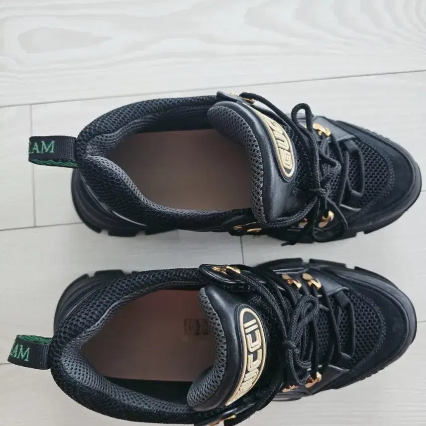 [BUNJANG] Gucci Flashtrack Sneakers Black Gold Detail / 구찌 플래시트랙 스니커즈 블랙
