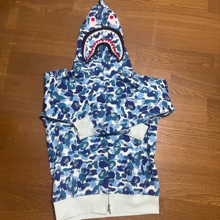 [BUNJANG] A Bathing Ape Blue Camo Shark Full Zip Hoodie / 베이프 블루 카모 샤크 후드집업
