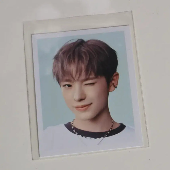 [BUNJANG] Yushi Wink Color Popup Official Photo / 유우시 컬러 팝업 증사 윙크 유우시