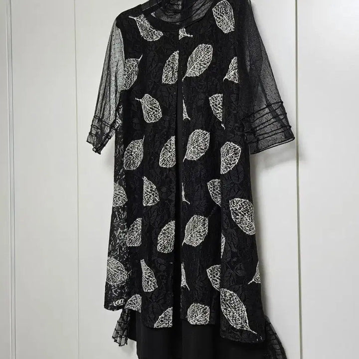 [BUNJANG] Lee Sang Bong See-through Lace Dress Size 66 / (새상품) 이상봉 원피스 (66)