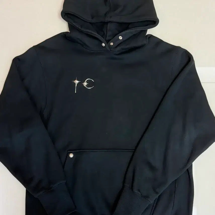 [BUNJANG] THUG CLUB Armor Hoodie Black / (4)떠그 클럽 아머 후드 블랙 후드티