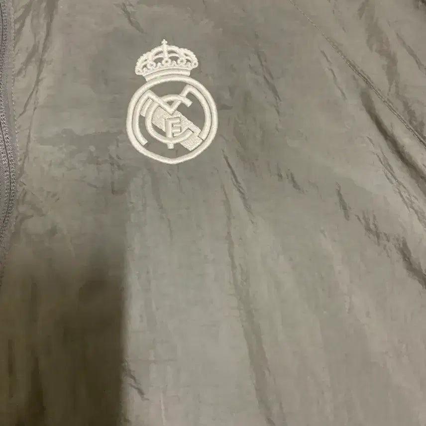 [BUNJANG] Adidas Real Madrid Windbreaker Jacket / 아디다스 레알마드리드 바람막이