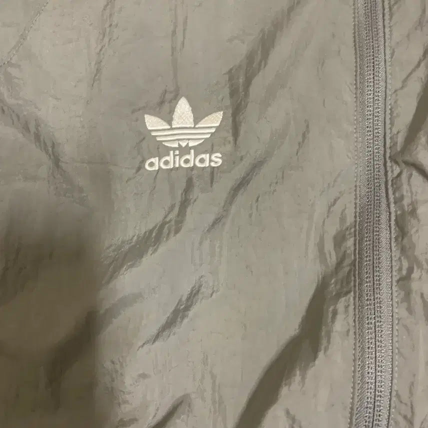 [BUNJANG] Adidas Real Madrid Windbreaker Jacket / 아디다스 레알마드리드 바람막이