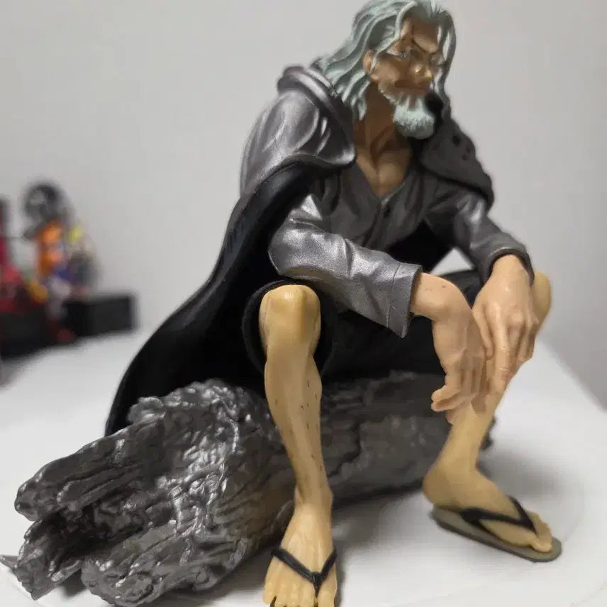 [BUNJANG] One Piece Silver Rayleigh Figure (No Box) / 원피스 실버즈 레일리 피규어(노박스)