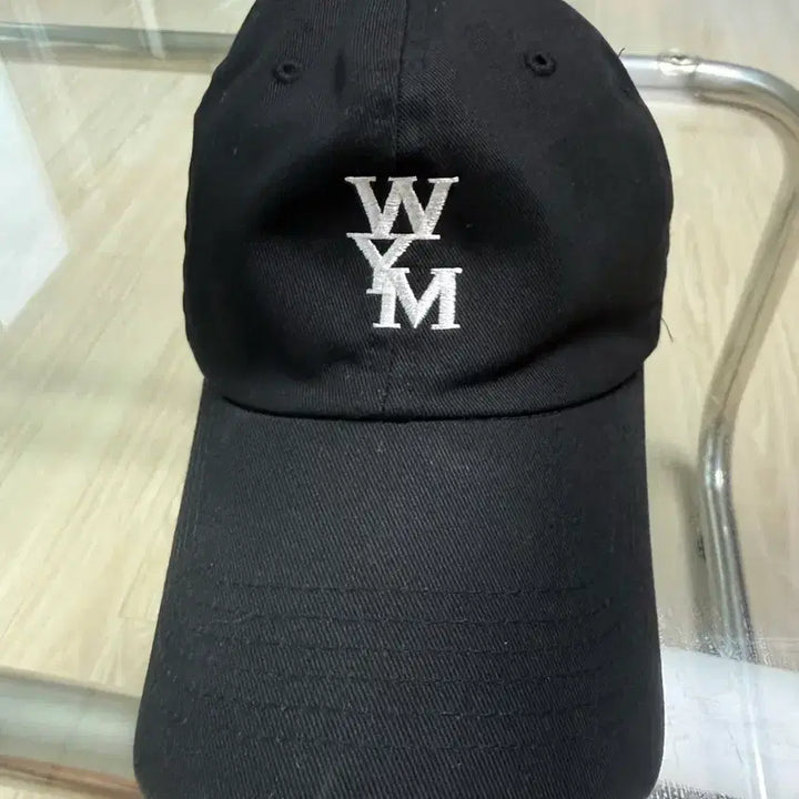 [BUNJANG] Wooyoungmi Black Logo Embroidered Baseball Cap / (마지막 가격인하)우영미 볼캡