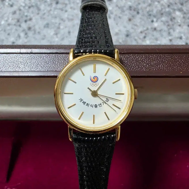[BUNJANG] 1988 Seoul Olympics Commemorative Watch - Performer Exclusive Gift / 88 올림픽 기념시계 (개폐회식 출연자 증정품, 여성용)
