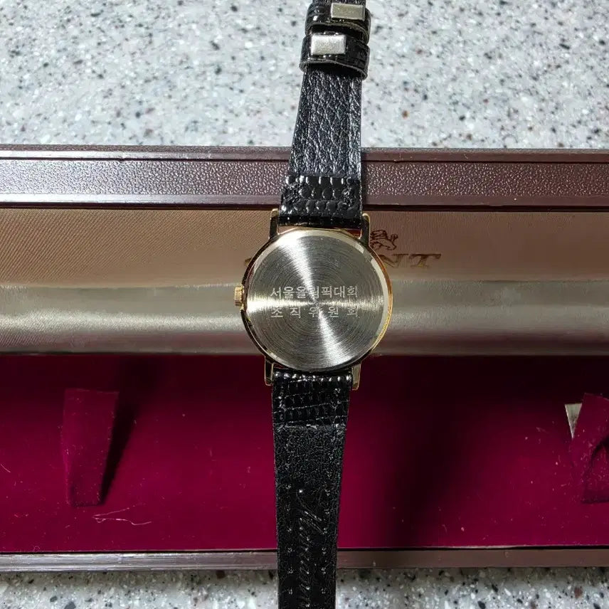 [BUNJANG] 1988 Seoul Olympics Commemorative Watch - Performer Exclusive Gift / 88 올림픽 기념시계 (개폐회식 출연자 증정품, 여성용)