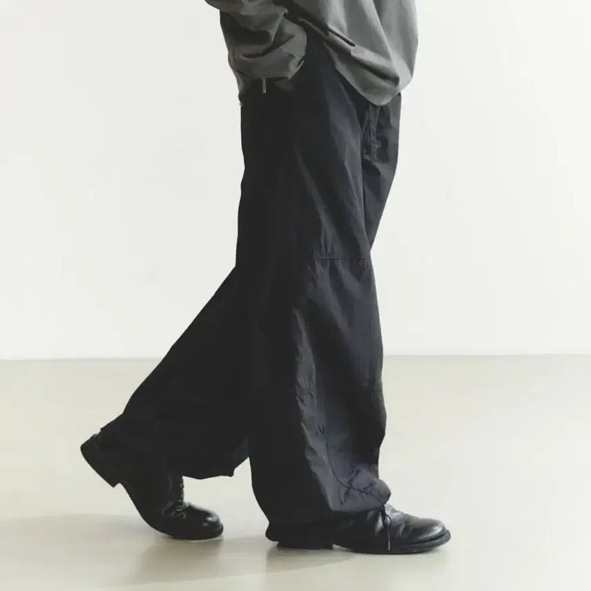 [BUNJANG] EASTLOGUE Balloon Pants Black Size 48 / 이스트서비스샵 벌룬 팬츠 새제품 싸게 팔아요