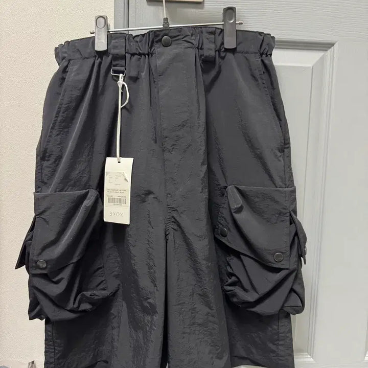 [BUNJANG] yoke Tokyo Utility Black Shorts Size 2 / 요크 yoke 도쿄 유틸리티 블랙 쇼츠 2사이즈 판매 안셀름 코모리