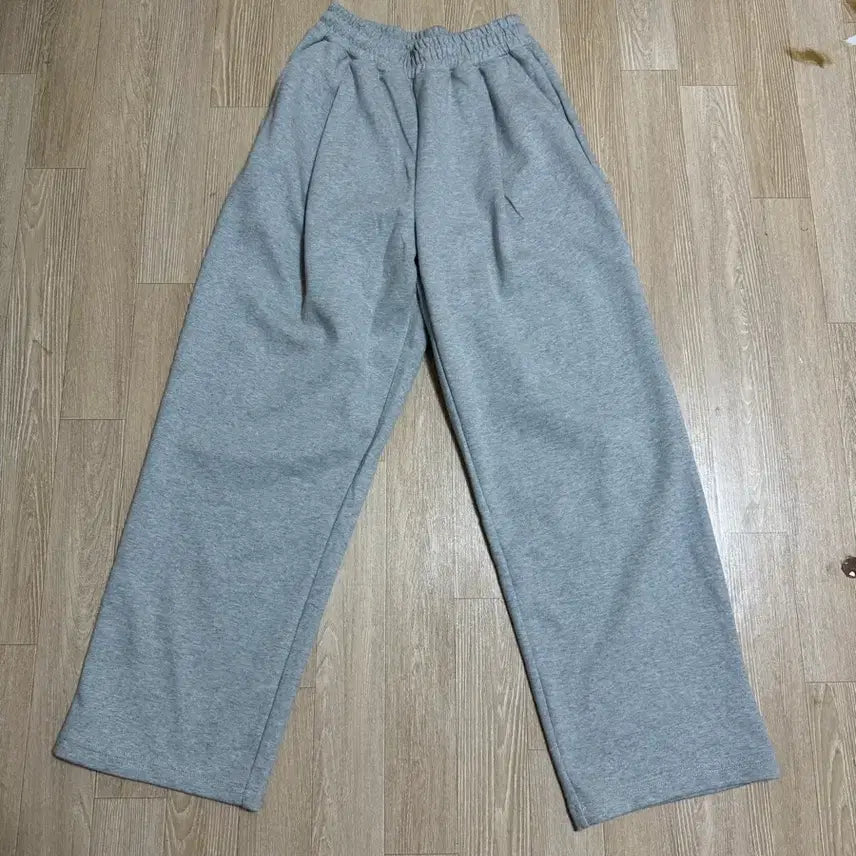 [SOLD OUT] 브렌슨 원턱 와이드 스웨트 팬츠 멜란지