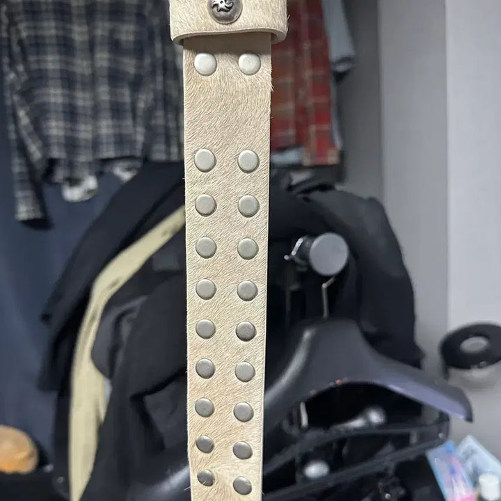 [BUNJANG] Kara Studded Calf Hair Leather Belt / 카라스 스터드 카프 헤어 레더 벨트