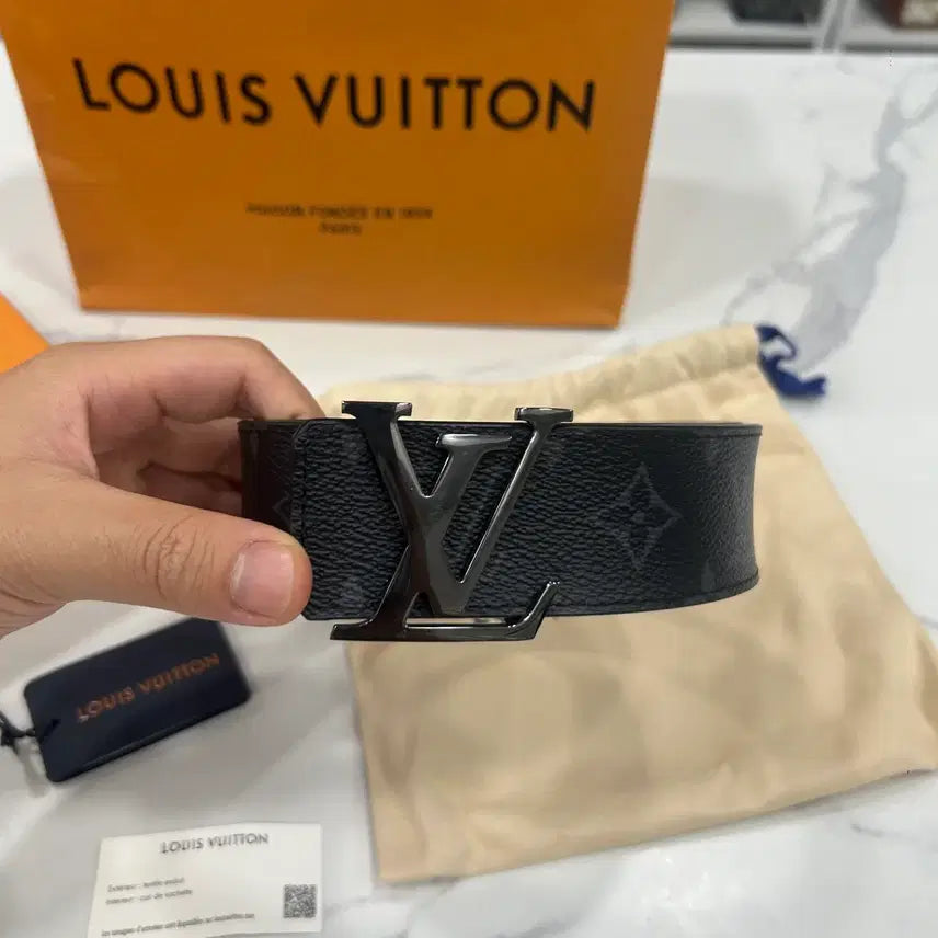 [BUNJANG] Louis Vuitton Eclipse Reversible Belt Size 40 / [새상품급/40]루이비통 리버서블 이클립스 벨트