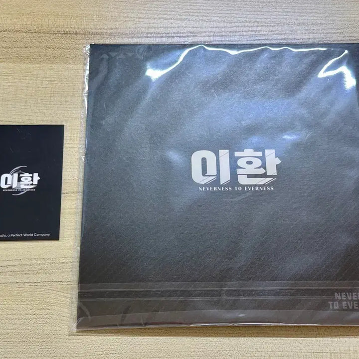 [SOLD OUT] 미개봉) 이환 팝업 굿즈 나나리 포카 + 아크릴스탠드 판매 합니다