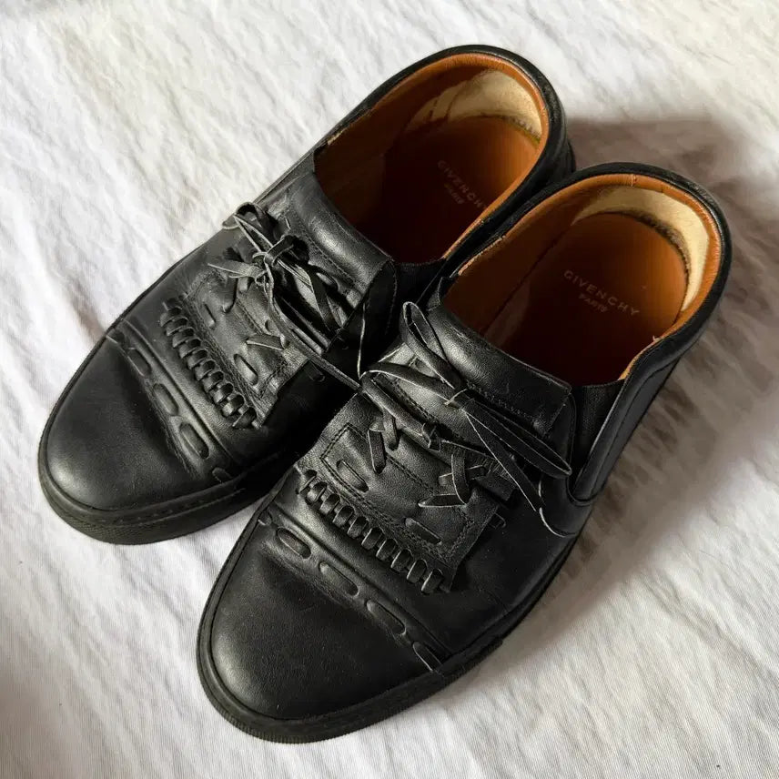 [BUNJANG] Givenchy Tassel Sneakers Black / 지방시 테슬 스니커즈