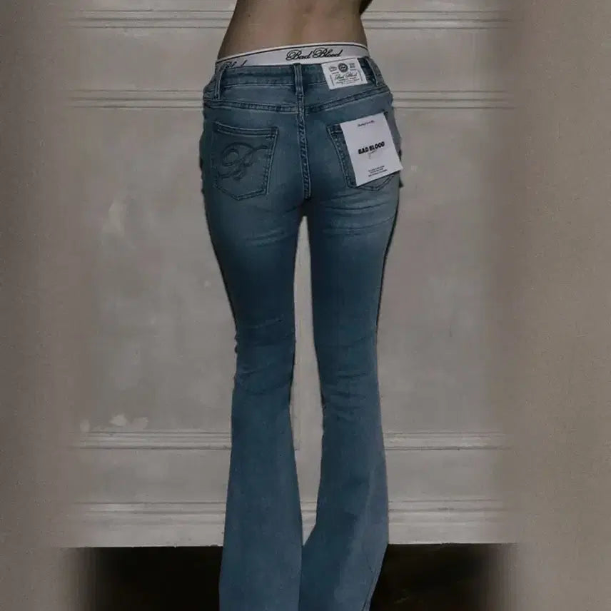 [BUNJANG] Badblood Sana Low-Rise Bootcut Jeans - Mid Blue / (사나 부츠컷) 배드블러드 로우라이즈 붓컷 진 - 미드블루
