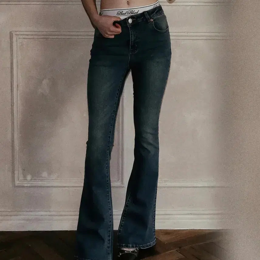 [BUNJANG] Badblood Sana Low-Rise Bootcut Jeans - Mid Blue / (사나 부츠컷) 배드블러드 로우라이즈 붓컷 진 - 미드블루