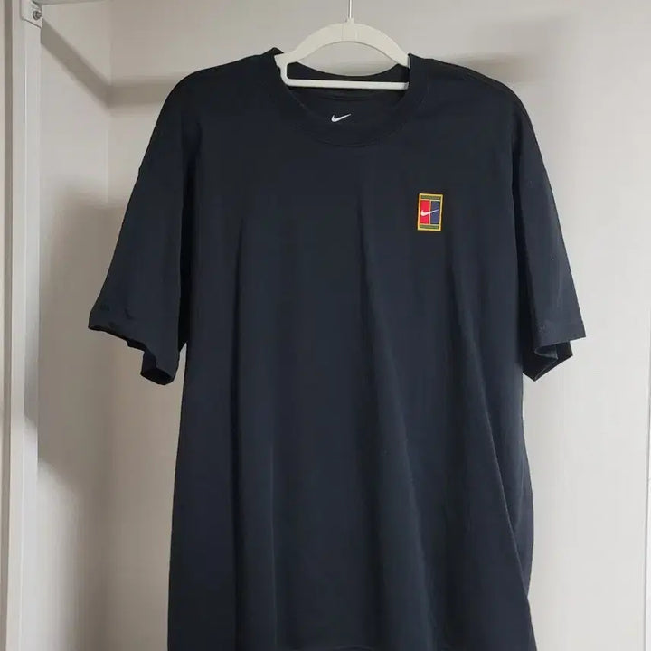 [SOLD OUT] 나이키 코트 로고 블랙 반팔 티셔츠 + 나이키 타원 티셔츠