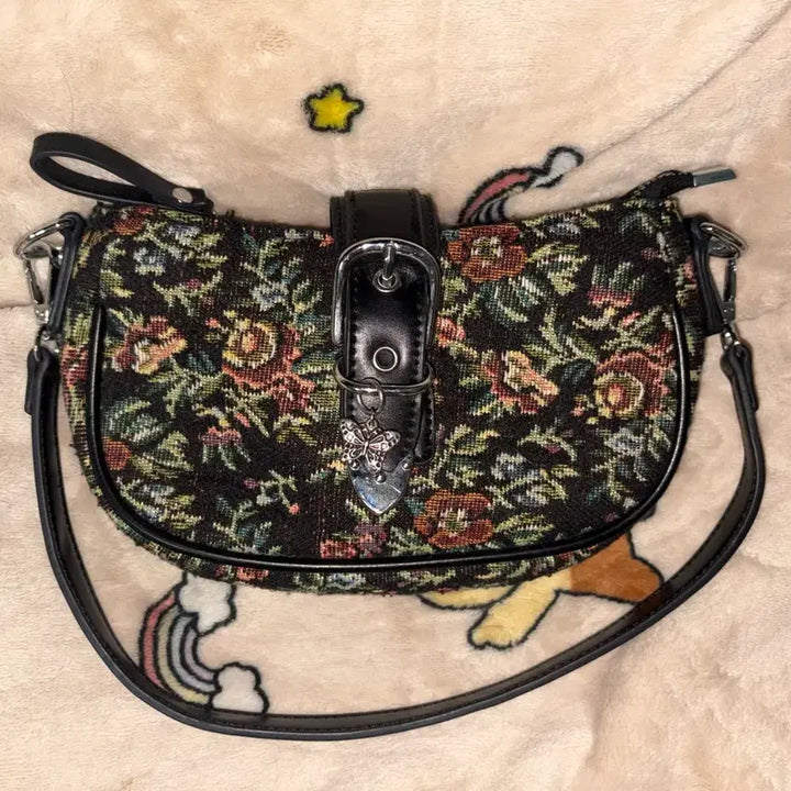 [BUNJANG] Nasty Fancy Club Buckle Shoulder Bag / 네스티팬시클럽 버클 숄더 백