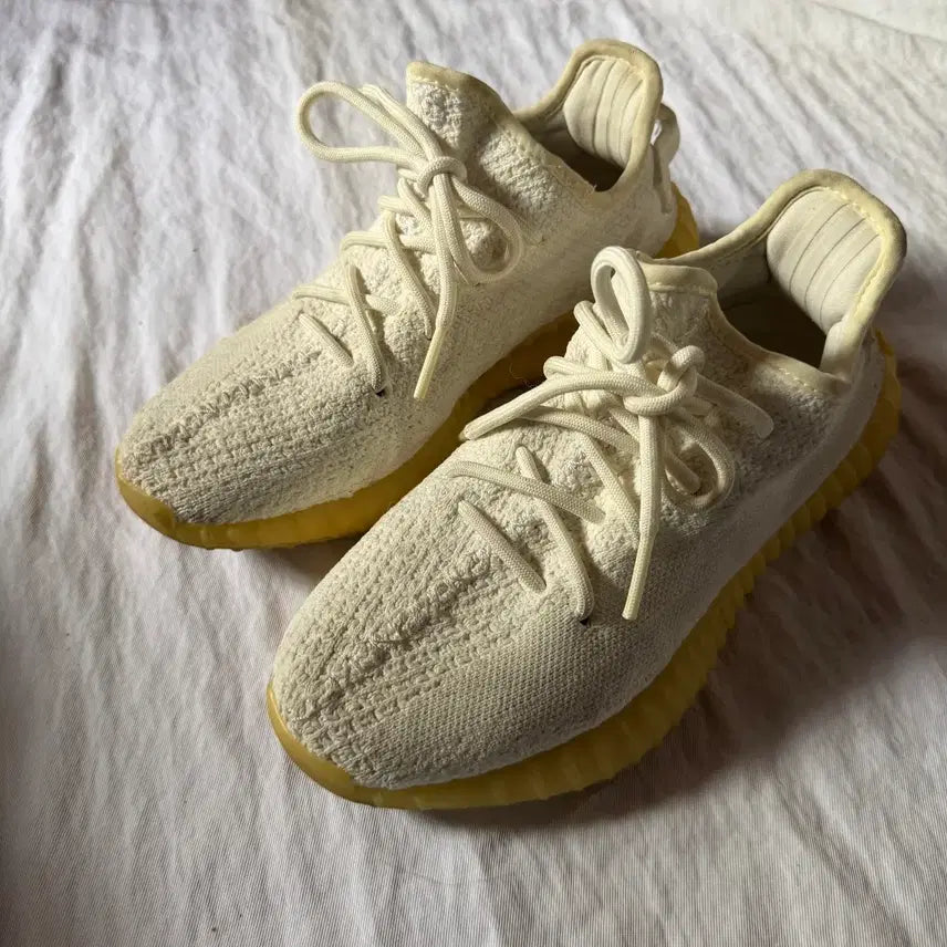 [BUNJANG] Adidas Yeezy Boost 350 V2 Butter / 아디다스 이지부스트 350 V2 버터
