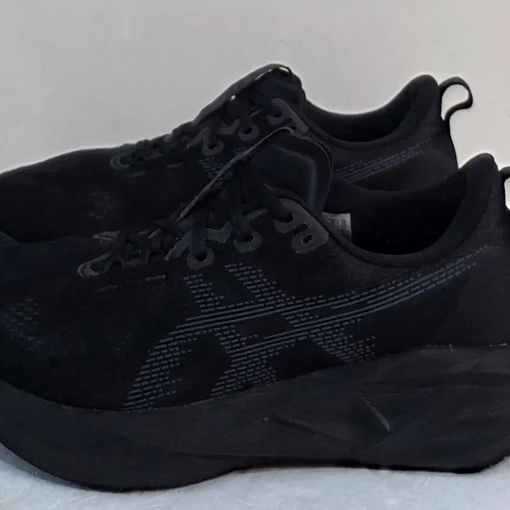 [BUNJANG] Asics NovaBlast 5 Standard Triple Black Running Shoes / [280] 아식스 노바블라스트5 스탠다드 트리플블랙
