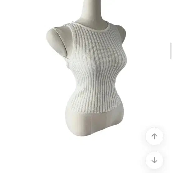 [BUNJANG] Ribbed Knit Round Neck Camisole - Ivory / 부유방커버 라운드넥 골지 나시 니트 아이보리