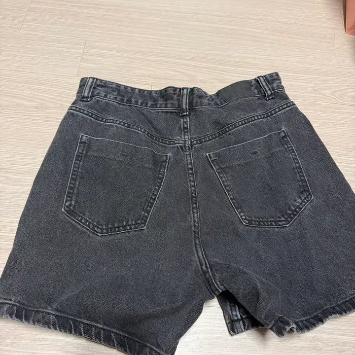[BUNJANG] ZARA TRF Collection Black Denim Shorts / 자라 TRF 컬렉션 블랙 데님 쇼츠 팬츠 40