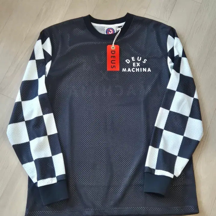 [BUNJANG] Deus Ex Machina Check Long Sleeve T-Shirt / 데우스 엑스 마키나 체크 롱슬리브 티셔츠