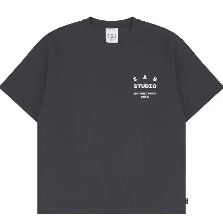 [BUNJANG] IAPP Studio 26 Logo T-Shirt Charcoal White / 아이앱 스튜디오 26 아이앱 티셔츠 차콜 화이트 [L,XL]