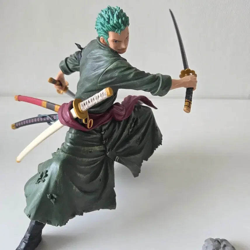 [BUNJANG] Banpresto One Piece Zoro Figure / 반프레스토 원피스 조로 피규어