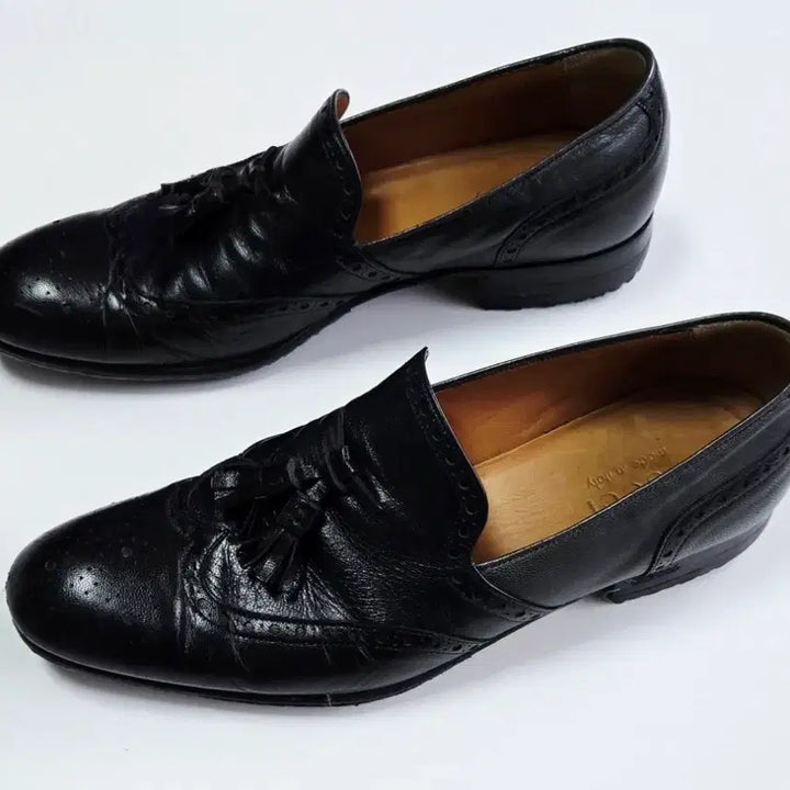 [BUNJANG] Gucci Black Tassel Loafers Size 8 (260-265mm) / 정품구찌 블랙 태슬 로퍼 8 사이즈 (260~265mm)
