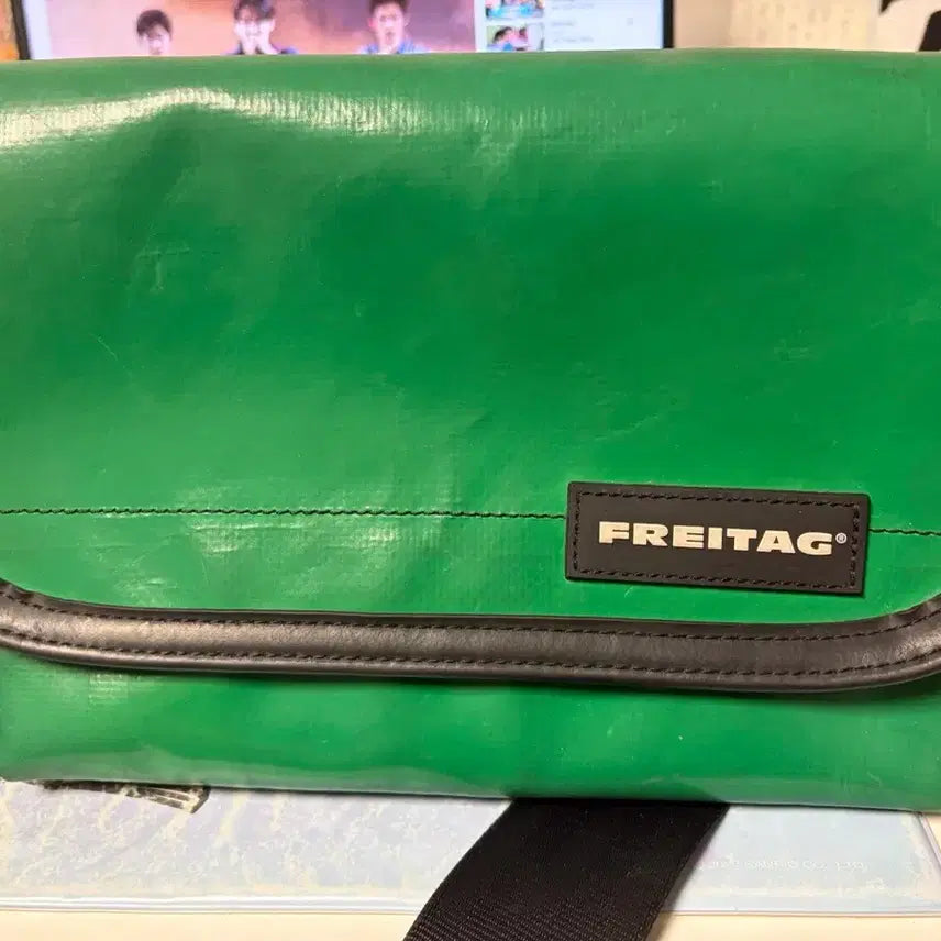 [BUNJANG] Freitag Hapao All Green Bag / 프라이탁 하파오 올초록색