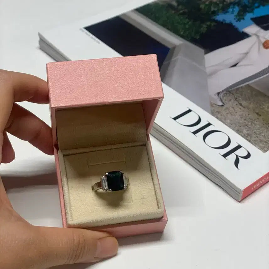 [BUNJANG] Deep Blue Cubic Square Ring / 사각 블루 큐빅 반지
