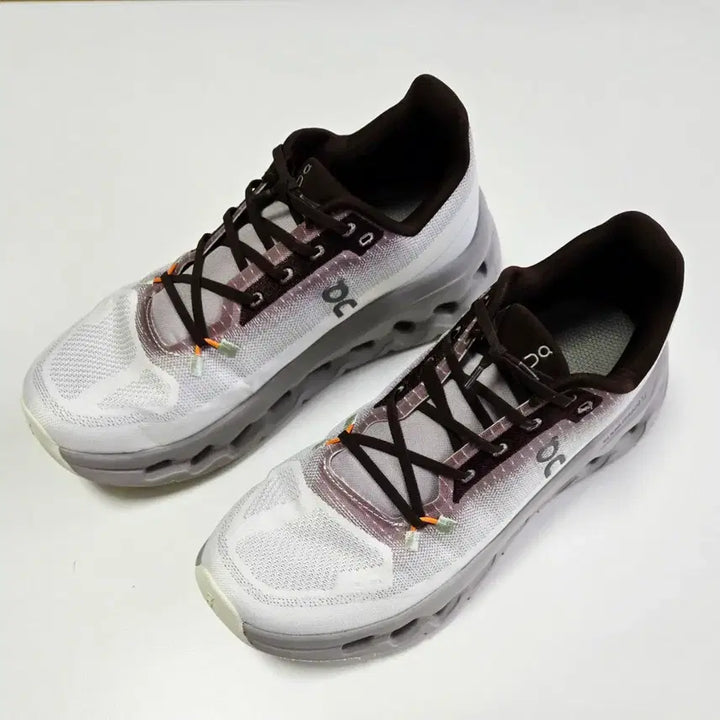 [BUNJANG] Onrunning Cloudtec Phase Sneakers White/Gray 240mm / 온러닝 클라우드테크페이즈 화이트/그레이 240mm