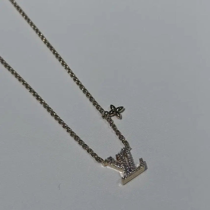 [BUNJANG] Louis Vuitton LV Iconic Necklace Gold / 루이비통 LV 아이코닉 목걸이