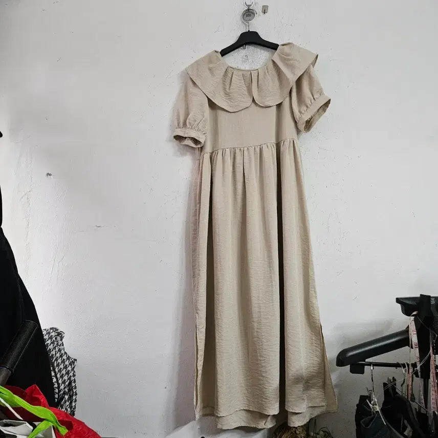 [BUNJANG] Collar Neck Long Dress Beige / 카라넥 롱 원피스 베이지