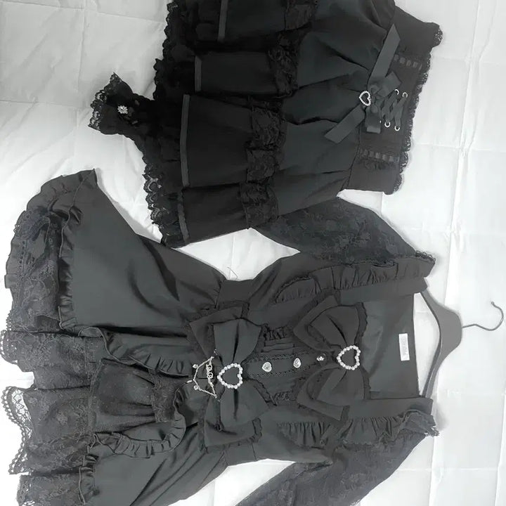 [SOLD OUT] 가격안내림)리즈리사 프론트 카슈쿨 빅리본 긴팔 셋업 블랙