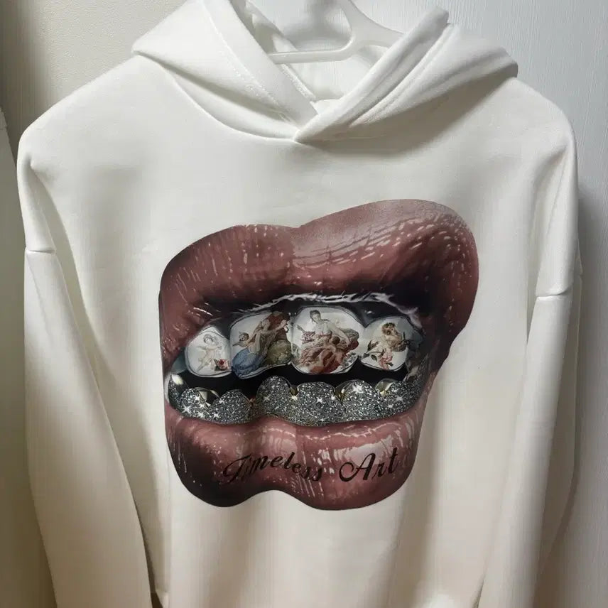 [BUNJANG] Lips Print Hoodie White / 입술 후드티