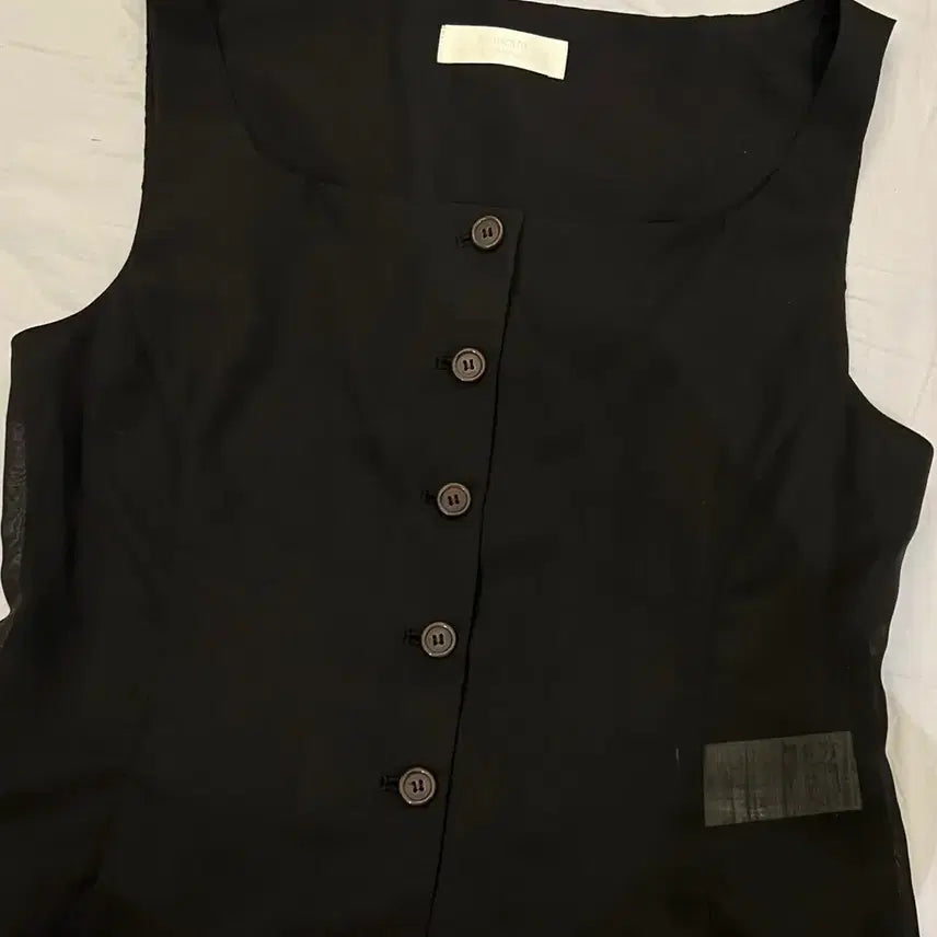 [BUNJANG] AMOMENTO Sheer Scoop Neck Two Way Vest Black / (새상품)아모멘토 Sheer Scoop Neck Two Way Vest