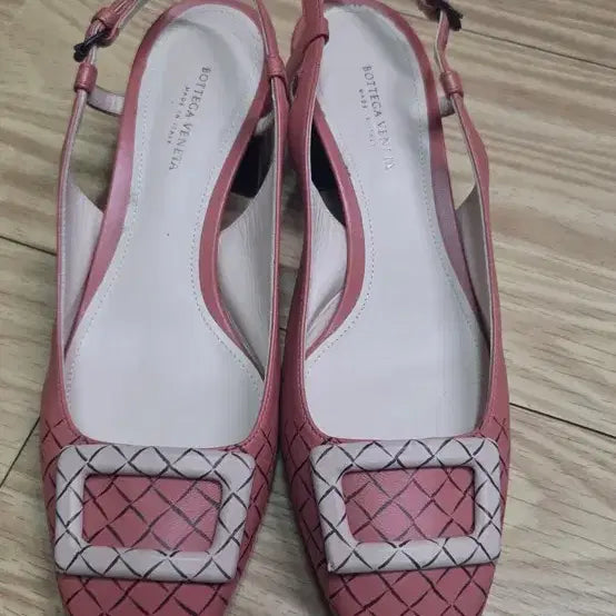 [BUNJANG] Bottega Veneta Coral Pink Leather Block Heel Slingback Pumps Sandals / 보테가 베네타 코랄 핑크 가죽 블록 힐 슬링백 펌 프스 240 샌들 구두