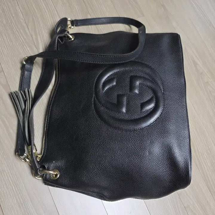 [BUNJANG] Gucci GG Logo Black Leather Shoulder Bag / 구찌 GG 로고 블랙 레더 숄더백