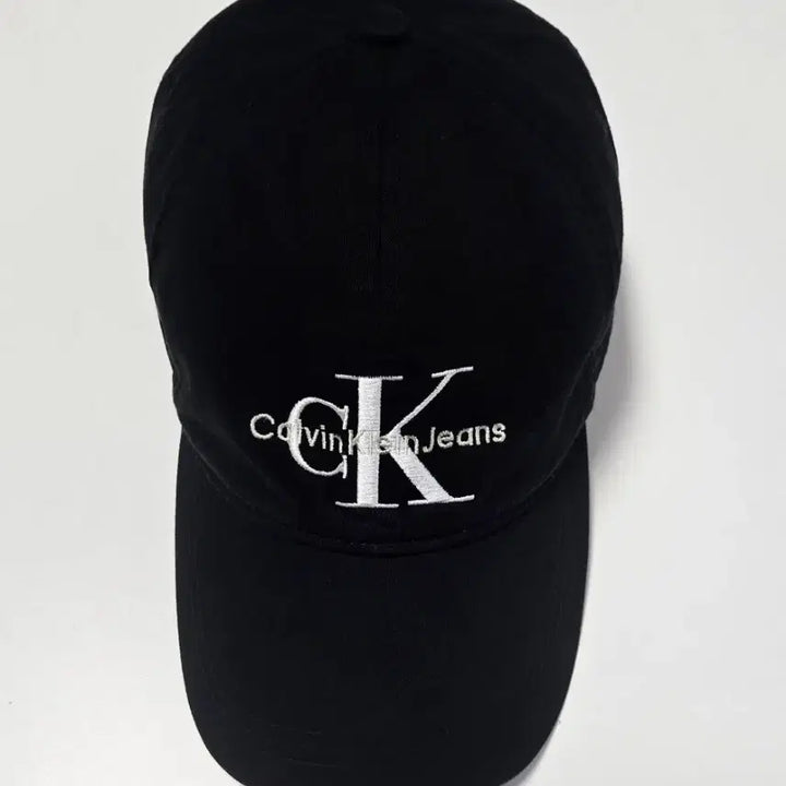 [BUNJANG] Calvin Klein CK Logo Ball Cap Black OS / 캘빈클라인 CK 로고 볼캡 블랙 OS