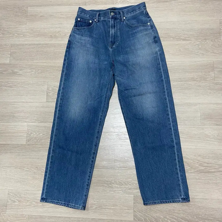 [BUNJANG] Uniqlo Baggy Jeans (Medium Blue, New) / 유니클로 배기진(중청/새상품)-남여공용