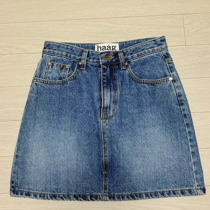 [BUNJANG] Haag Basic Denim Mini Skirt (Size S) / 헤이그 데님 스커트 a basic denim skirt (s)