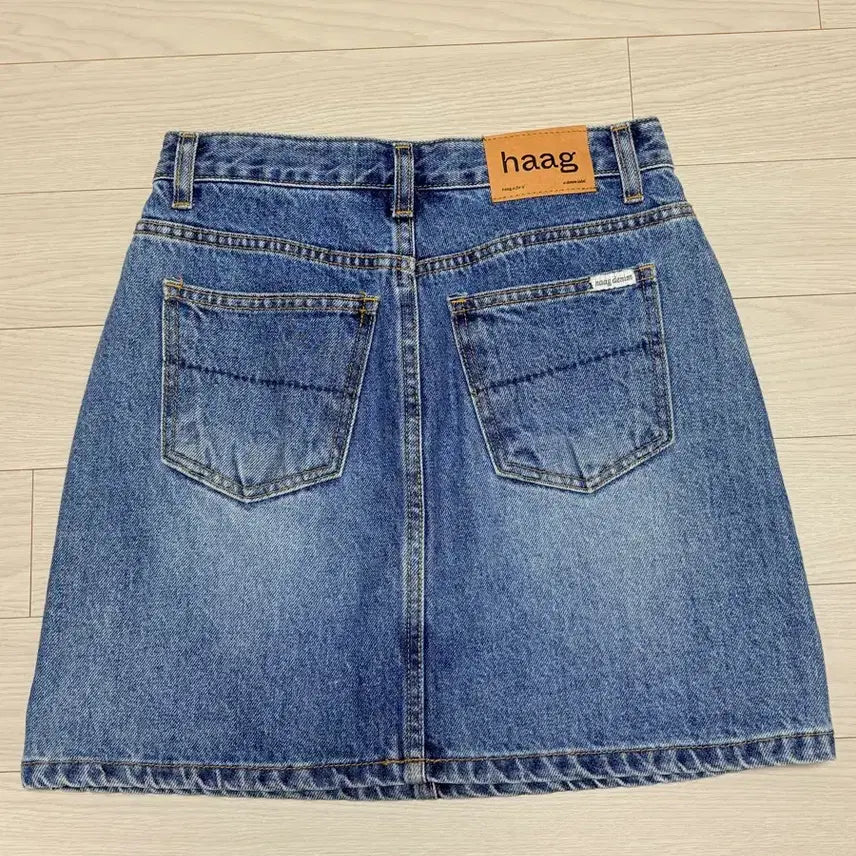 [BUNJANG] Haag Basic Denim Mini Skirt (Size S) / 헤이그 데님 스커트 a basic denim skirt (s)