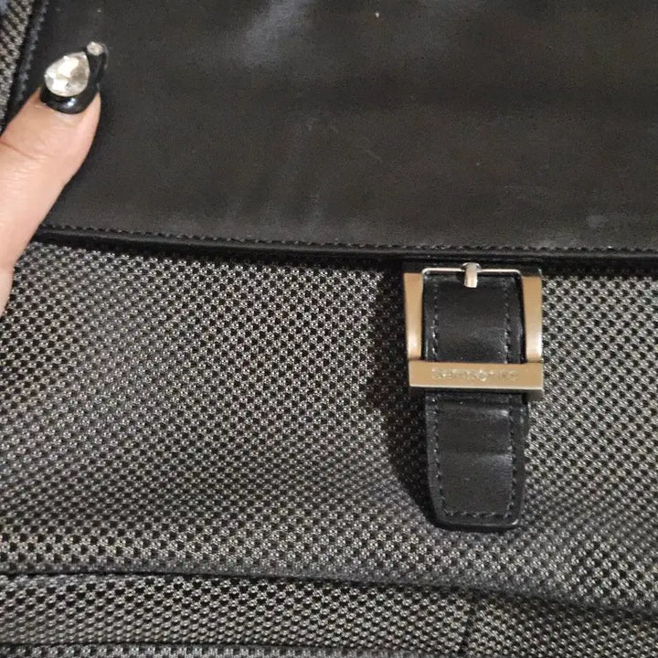 [BUNJANG] Samsonite Unisex Crossbody Bag / 샘소나이트정품공용크로스