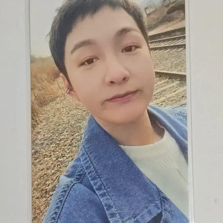 [BUNJANG] Lee Changsub 10th Anniversary Concert Sand Timer POB Photocard / 이창섭 10주년콘서트 md 모래시계 특전 포카