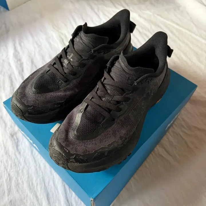 [BUNJANG] Hoka Speedgoat Black Running Shoes Size 240 / 호카 스피드고트 블랙 240