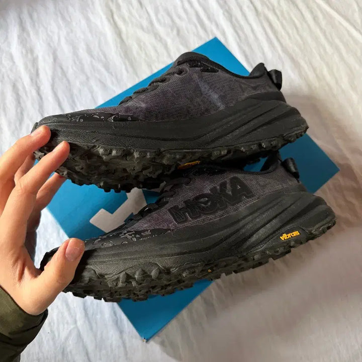 [BUNJANG] Hoka Speedgoat Black Running Shoes Size 240 / 호카 스피드고트 블랙 240
