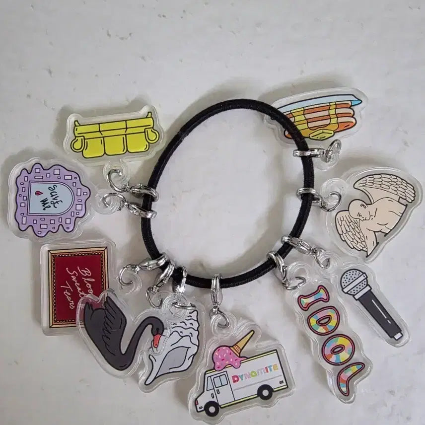 [BUNJANG] BTS Logo Charms Bracelet / 방탄소년단 bts  참
